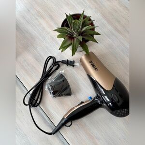 NWT Conair Hairdryer: Carbon Bamboo Ceramic Tourmaline Styler.